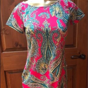 Beautiful pink paisley dress with add-on sleeves and back pocket.